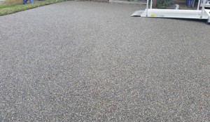 epoxy-stone-cracked-driveway-after    